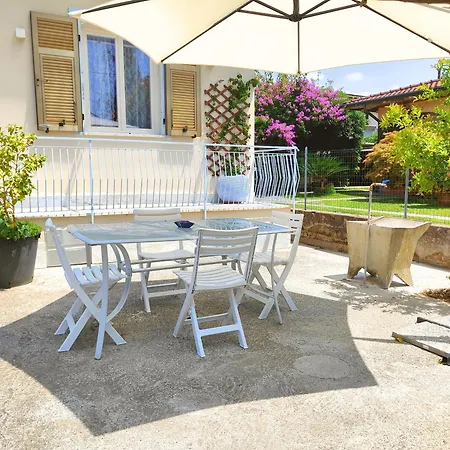 Mon Casa A Marina Con Giardino Tatil Evi